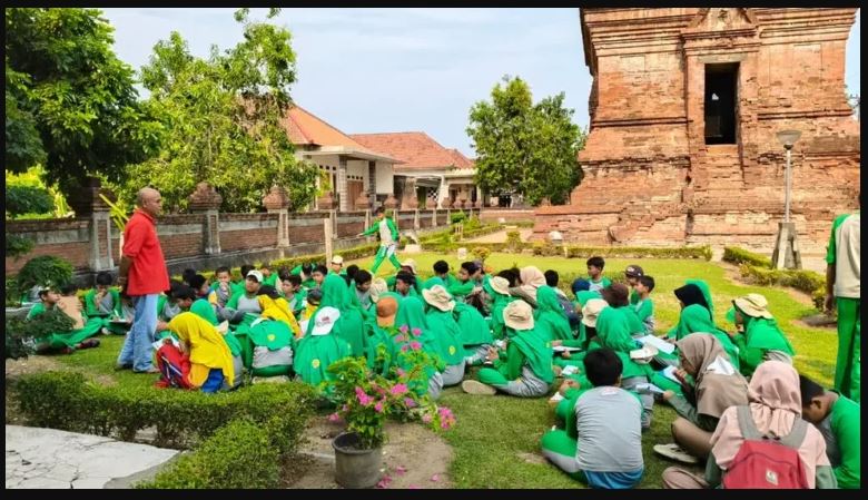 Foto berita: Belajar Seru di Alam: Siswa Kelas 6 SD Muda Tusida Jelajahi Potensi Sidoarjo
